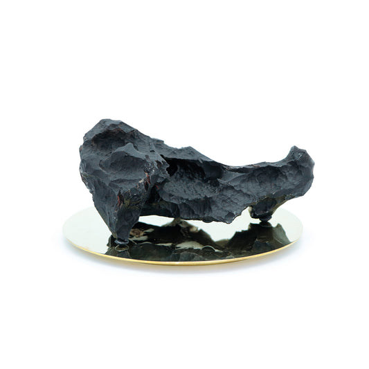 Espuma de lava volcánica en plato