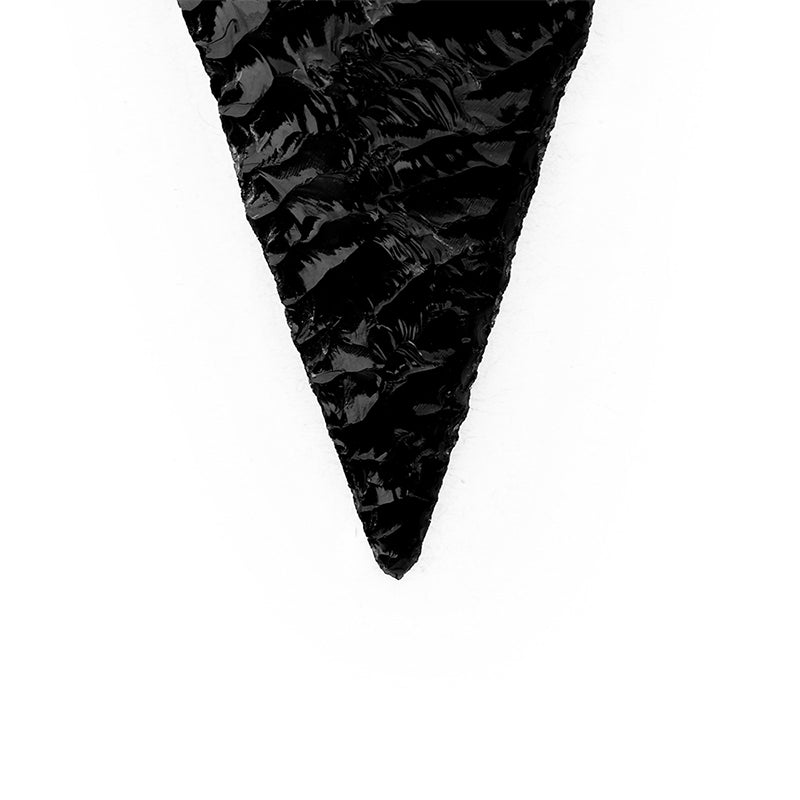 Collar de punta de obsidiana tallada por percusión