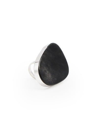 Anillos amorfos de obsidiana negra